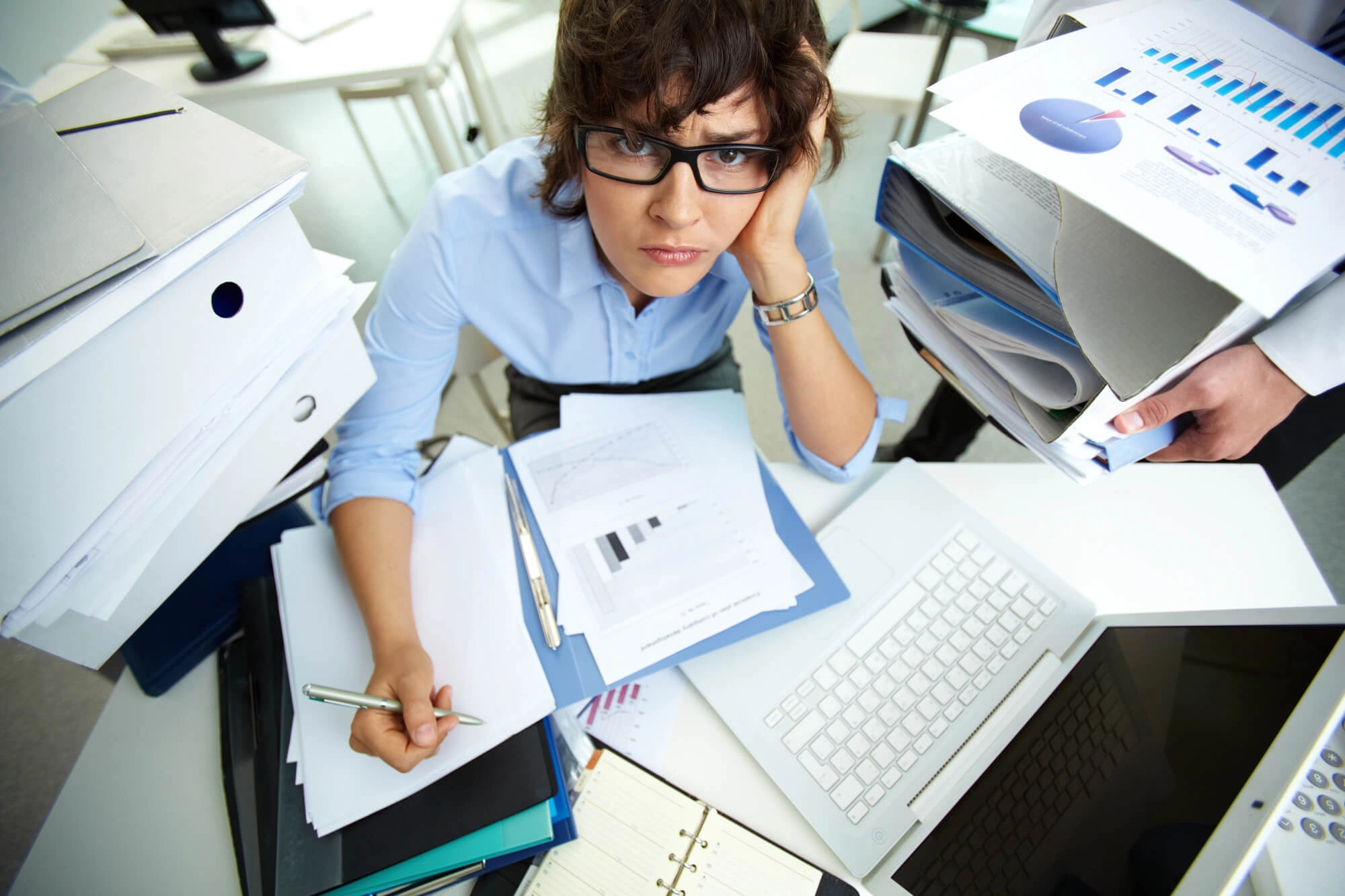woman needing Quickbooks Services in Weston
